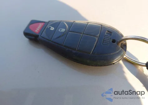 2010 Dodge Ram 1500 Slt/Sport/Trx из США, поврежденный, VIN 1D7RV1GT4AS197054